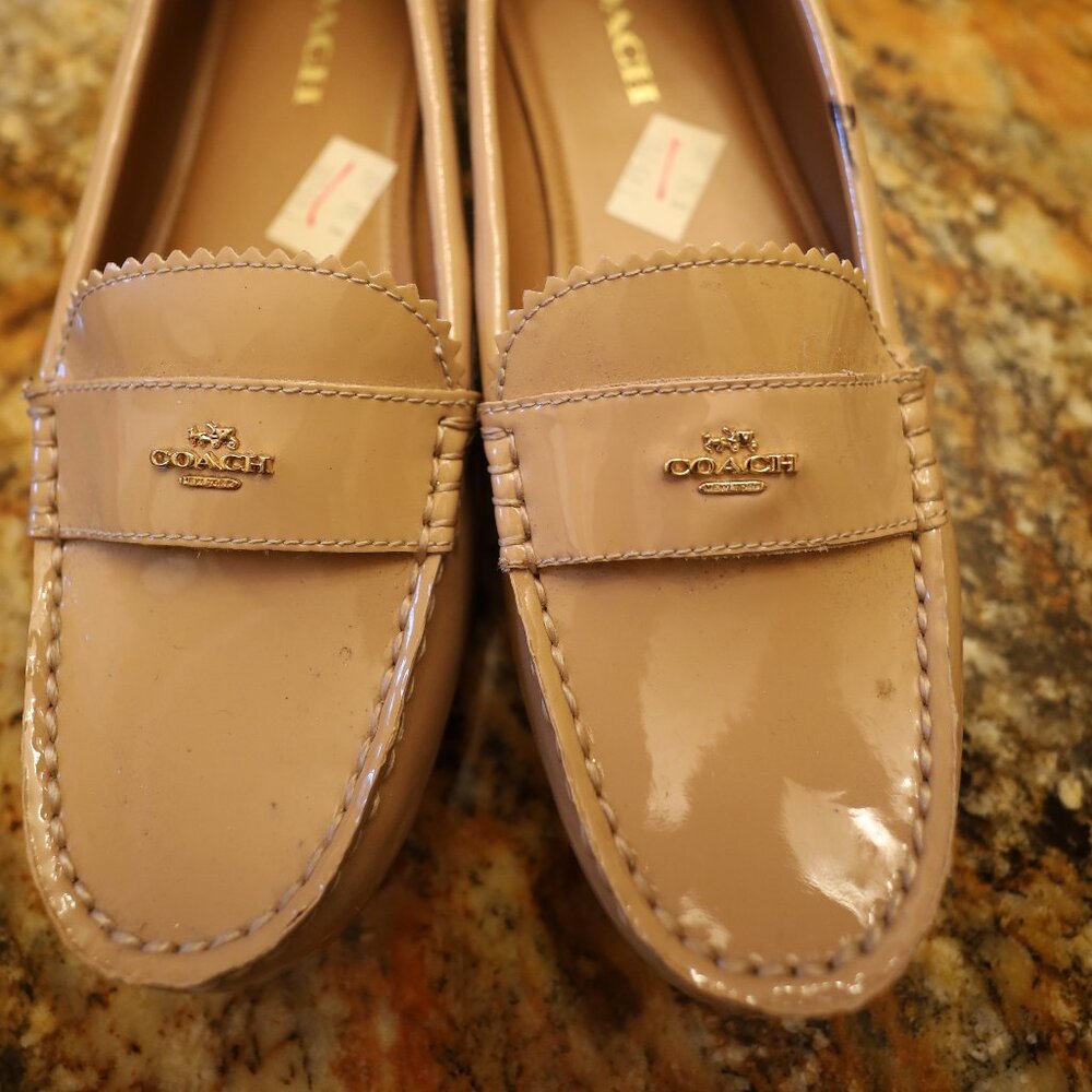 Coach size 9 1/2 gently used patten leather loafer